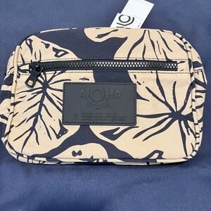 ALOHA Collection Black and Tan Kalo Hip Pack
